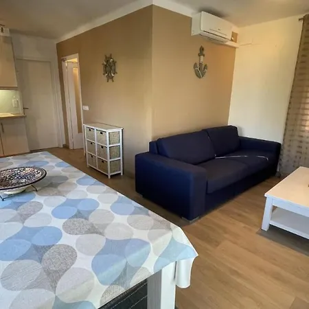 Apartamento En Canyelles Playa Con Vistas Al Mar Apartment *