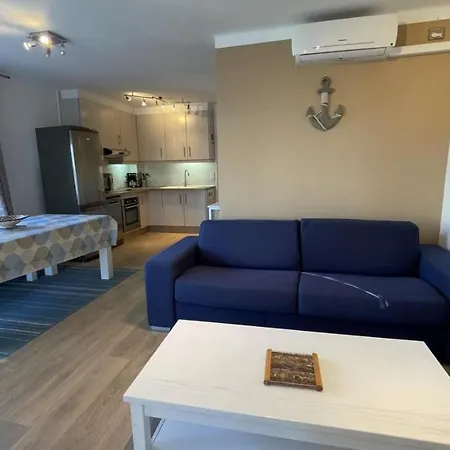 Apartamento En Canyelles Playa Con Vistas Al Mar Apartment